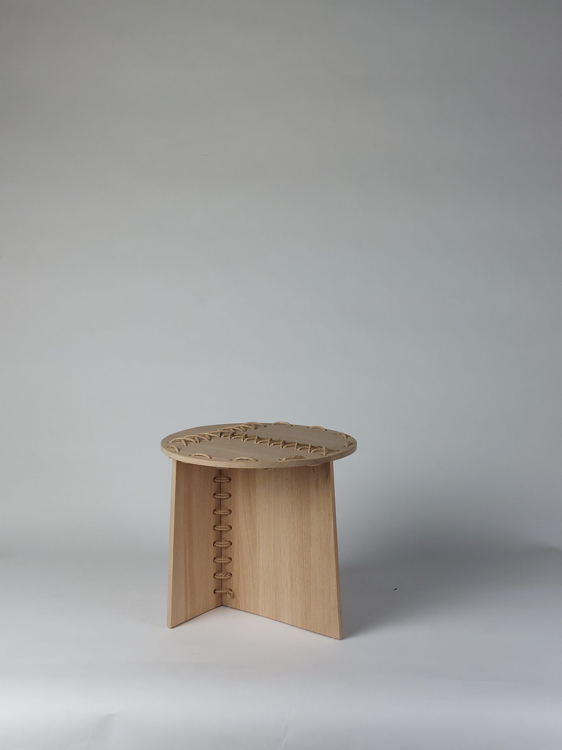 Kriss kross stool 2021